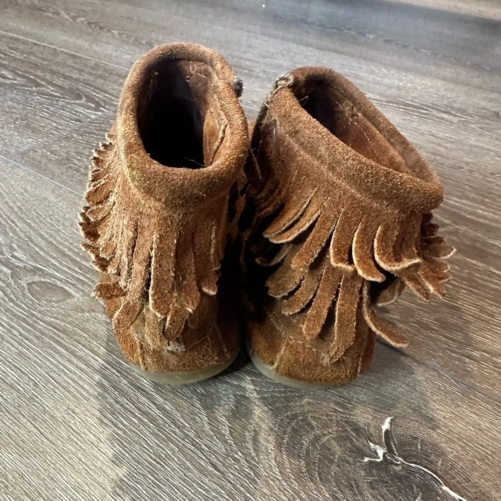 Minnetonka Girl's Double Fringe Side Zip Leather Boot Moccasin,